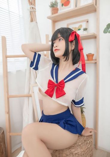 公交车揉捏大乳呻吟喘娇