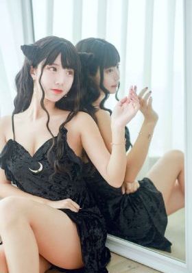 铁匠家的小卿卿